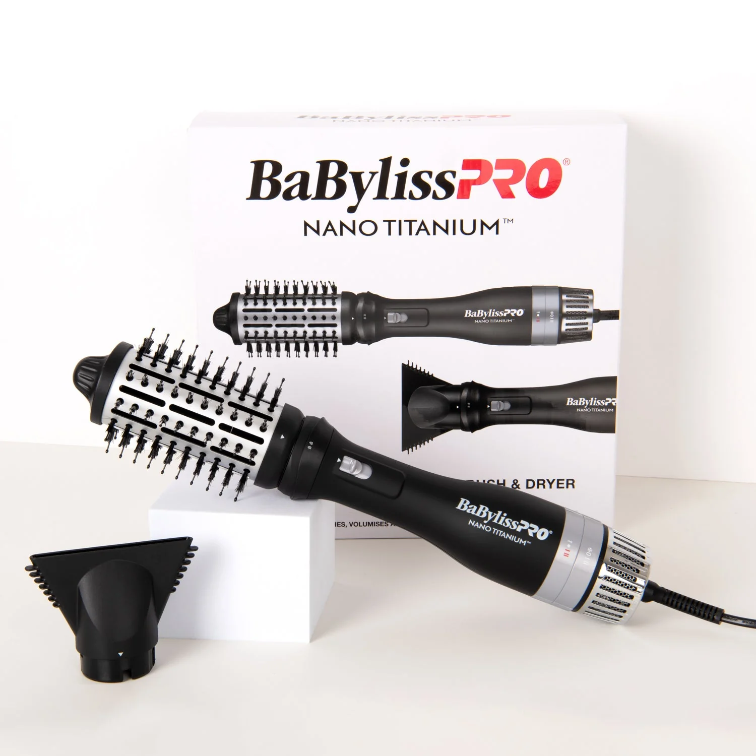 BaBylissPRO Nano Titanium Interchangable 2 in 1 Hot Air Brush + Dryer - Image 4