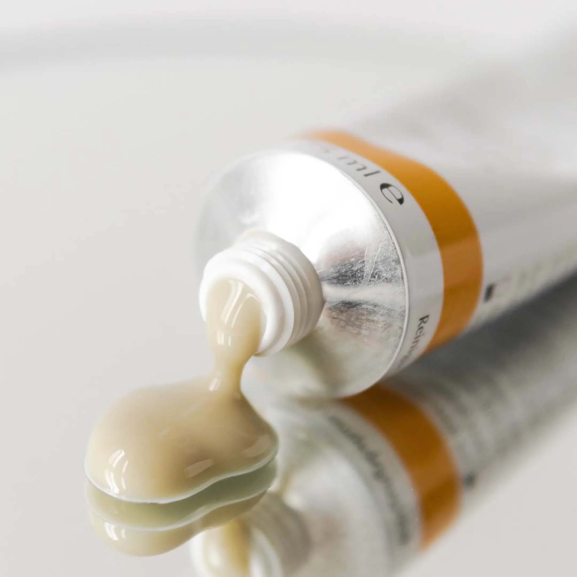 Dr. Hauschka Cleansing Balm 75ml - Image 3