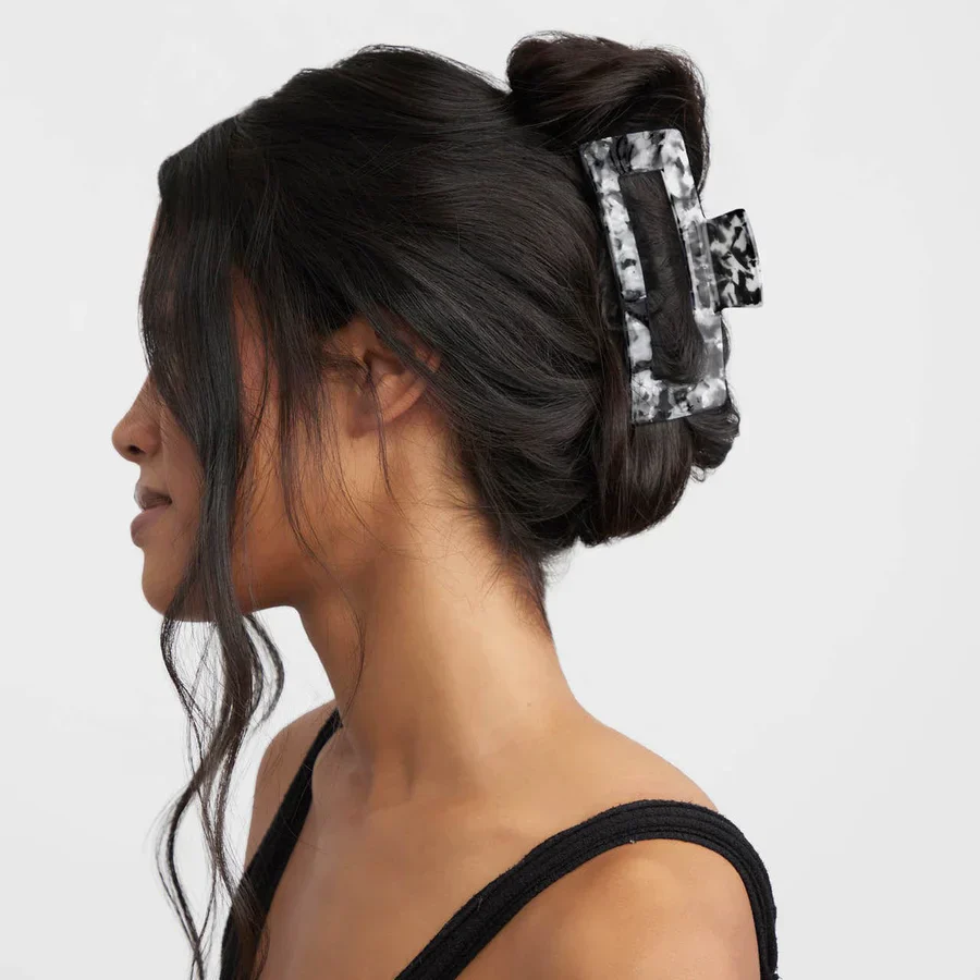 Kitsch Rectangle Claw Clip Jumbo - Black Marble - Image 3