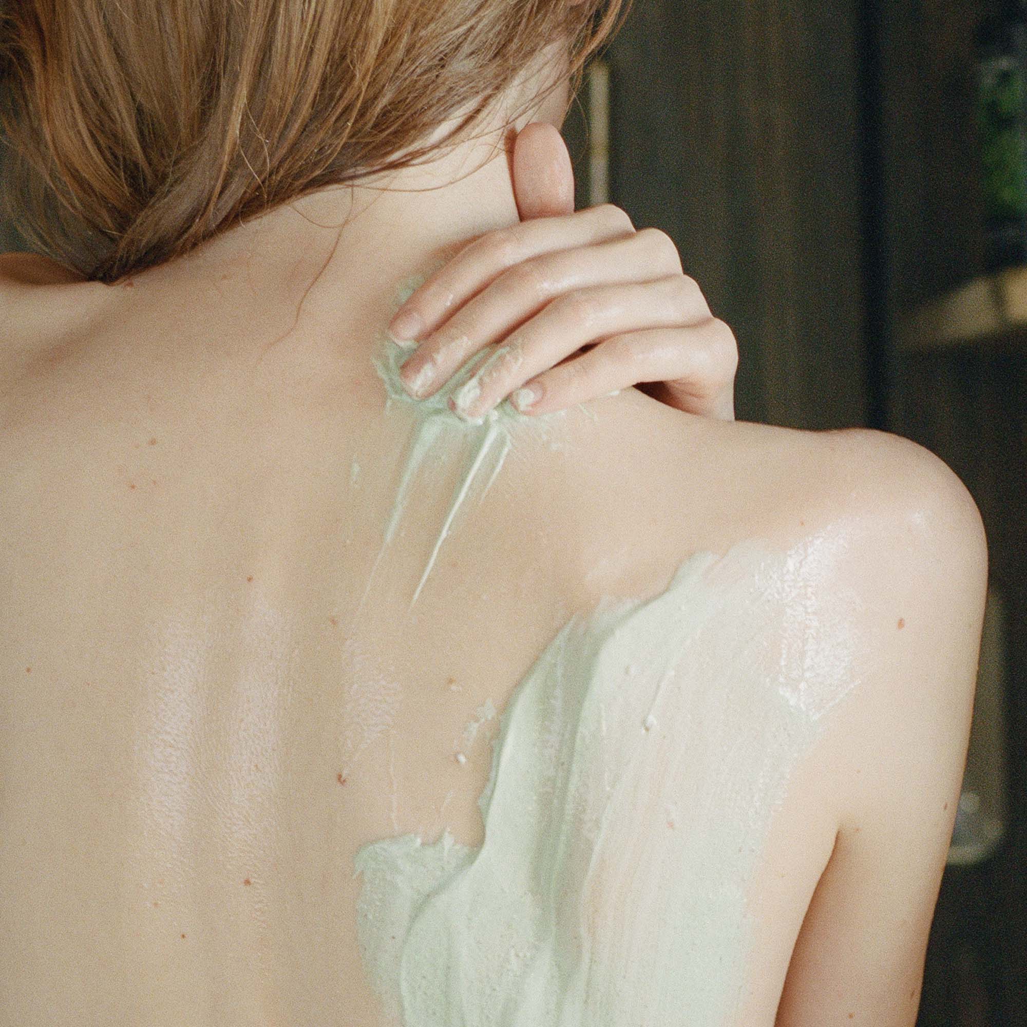 Madara AHA+ Mineral Body Peel 175ml - Image 3